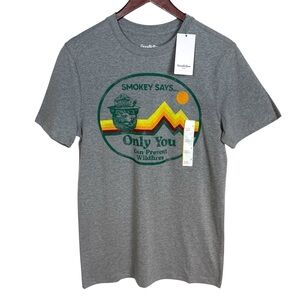 NWT Goodfellow & Co Gray Smokey Bear Graphic Tee Size Small